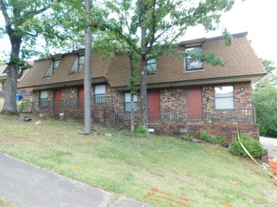 /international/us/9-meredith-court-little-rock-ar-110101358481/