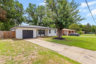 /international/us/1035-warden-street-benbrook-tx-110100394542/