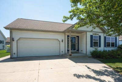 /international/us/1315-e-pinecrest-ln-elkhorn-wi-110101243386/