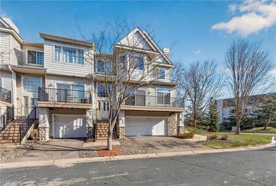 /international/us/2310-eagle-trace-lane-woodbury-mn-110107203608/