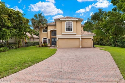 /international/us/9154-estero-river-circle-estero-fl-110105767099/