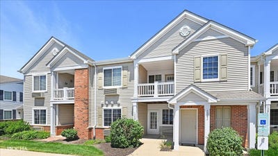 /international/us/136-bertram-drive-yorkville-il-110108544821/