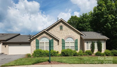 /international/us/1-mountain-meadow-circle-weaverville-nc-110100901344/