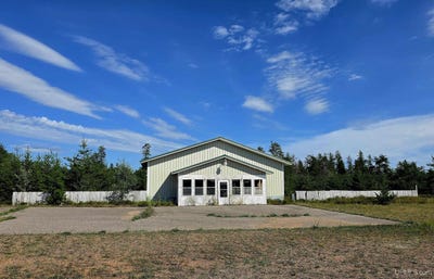 /international/us/110-s-state-highway-m553-gwinn-mi-110110067671/