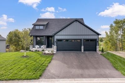 /international/us/9785-pinehurst-drive-elko-new-market-mn-110119891322/