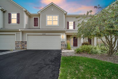 /international/us/1325-newport-circle-pingree-grove-il-110100980033/