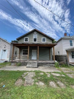 /international/us/1010-w-22nd-street-erie-pa-110094159360/?lang=en