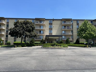 /international/us/110-w-butterfield-road-elmhurst-il-110108343258/