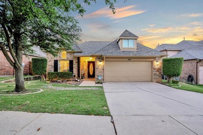 /international/us/12757-lizzie-place-fort-worth-tx-110101542772/
