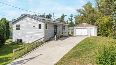 /international/us/515-n-nash-street-hortonville-wi-110119915182/