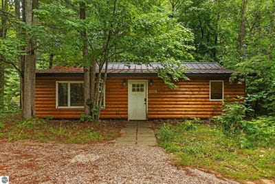 /international/us/1304-poplar-drive-ne-kalkaska-ny-110109372475/