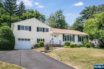 /international/us/26-garret-place-glen-rock-nj-110108659994/