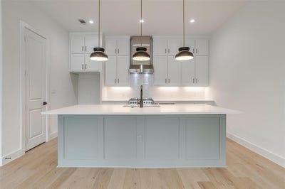 /international/us/123-thornton-street-arlington-tx-110100477934/