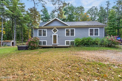 /international/us/30-eycleshymer-road-johnsonville-ny-110120532678/
