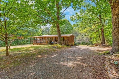 /international/us/1315-pebble-brook-road-sandy-ridge-nc-110120021400/