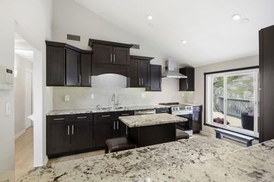 /international/us/16-birch-drive-mahopac-ny-110108176708/
