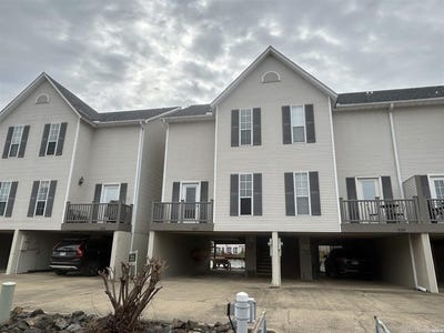/international/us/227-bayshore-cove-hot-springs-ar-110106718154/
