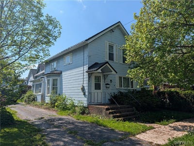 /international/us/9-e-pine-street-dunkirk-ny-110108357349/