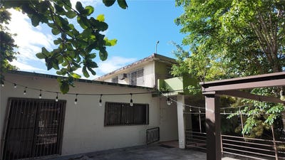 /international/us/690-los-naborias-street-vega-alta-pr-110108179093/