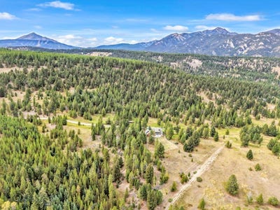 /international/us/330-stellar-jay-way-gallatin-gateway-mt-110102620985/