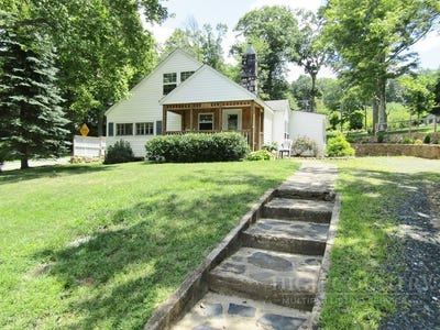 /international/us/807-mount-jefferson-road-west-jefferson-nc-110107733387/