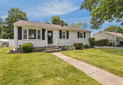 /international/us/33-fairhaven-road-cumberland-ri-110108802797/