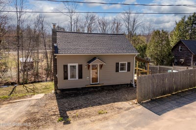 /international/us/7-kilmer-roadway-greenfield-ny-110098980053/
