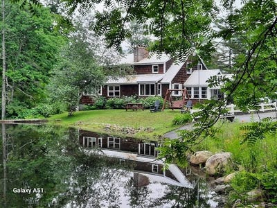 /international/us/282-west-river-rd-wells-ny-110100942745/