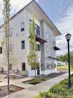 /international/us/138-clear-creek-drive-ashland-or-110100271551/