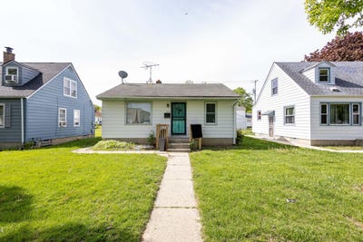 /international/us/3819-w-douglas-ave-milwaukee-wi-110099958777/