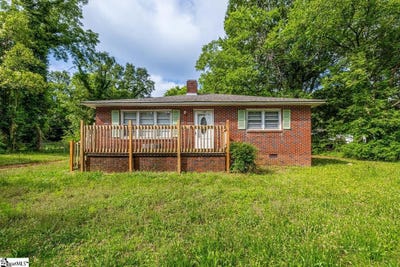 /international/us/157-hampton-street-wellford-sc-110108737894/