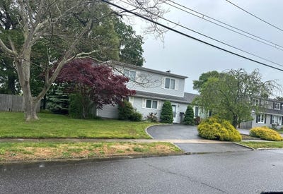/international/us/22-william-street-copiague-ny-110108239675/