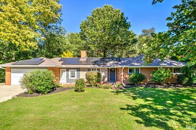 /international/us/926-birchwood-drive-washington-il-110120486020/