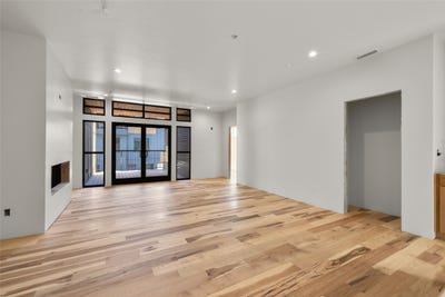/international/us/331-baker-avenue-unit-suite-202-whitefish-mt-110097111158/