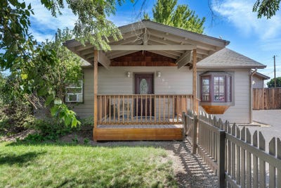 /international/us/654-nw-4th-street-redmond-or-110107518997/
