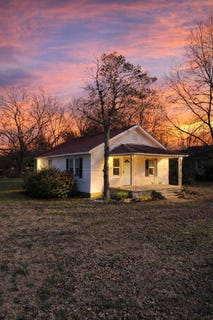 /international/us/315-belmont-st-savannah-tn-110105902639/