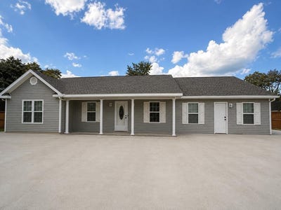 /international/us/68-w-patten-avenue-lakeland-ga-110109749738/