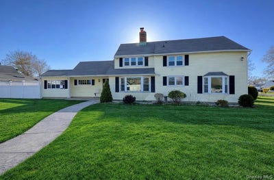/international/us/48-link-lane-hicksville-ny-110107433165/