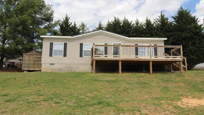 /international/us/98-foxfire-lane-galax-va-110107344476/