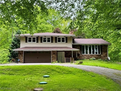 /international/us/12710-kinsman-road-burton-oh-110099821439/
