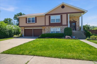 /international/us/3125-shagbark-lane-hazel-crest-il-110108881559/