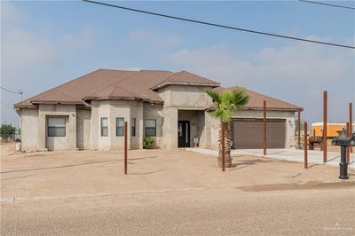 /international/us/325-hawk-street-sullivan-city-tx-110096616852/