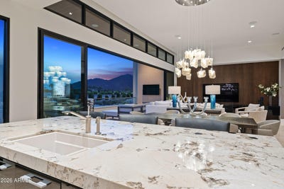 /international/us/6587-n-palmeraie-boulevard-paradise-valley-az-110110325933/