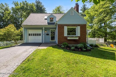 /international/us/82-palmer-avenue-bethlehem-ny-110100456822/