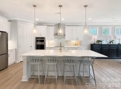 /international/us/114-jentri-way-mooresville-nc-110107893208/