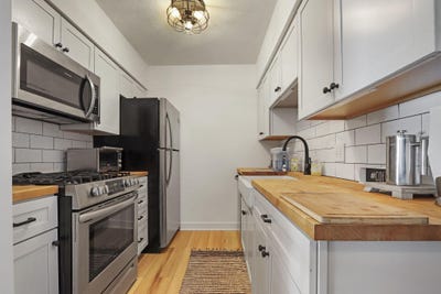 /international/us/118-evelyn-ln-lake-geneva-wi-110106585479/