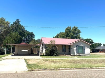/international/us/811-ave-h-hale-center-tx-110101507289/