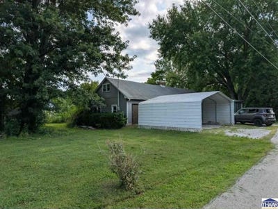 /international/us/104-e-madison-street-staunton-in-110109497537/