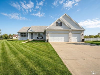 /international/us/901-plum-tree-circle-monroe-mi-110108023392/