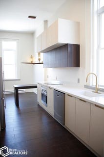 /international/us/51-e-broadway-303-fairfield-ia-110100927348/